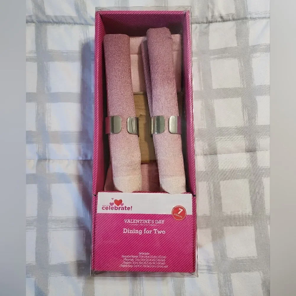 Dinning for two.Valentine's Day Table runner, placemats, napkins ring Bundle set